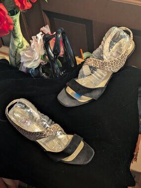 Red-By-Ramon Sandals-VERO CUIOI -Black velvet & leopard straps -Sling heel-Sz11
